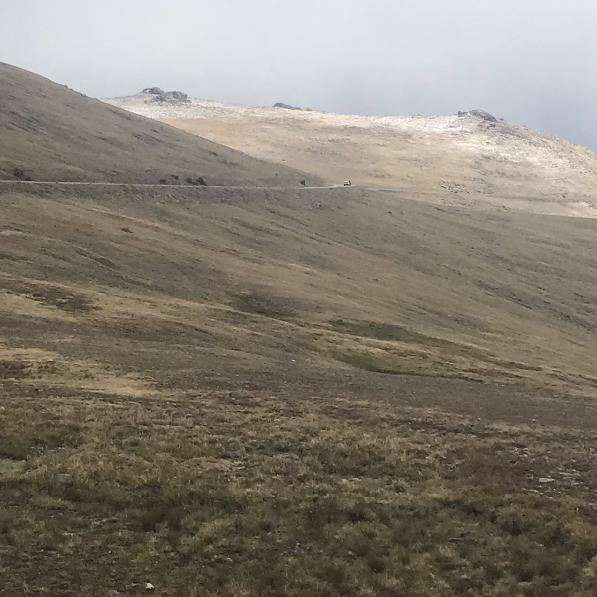 Another “High” day on the tour, a through the Loveland Pass (11991, Continental Divide) then through the Berthoud Pass (11306, CD). Shopping in Winter Park (8600), into the west entrance of RMNP the Trail Ridge Road over the Fall River Pass (11795, CD), snowed on, to Estes Park.