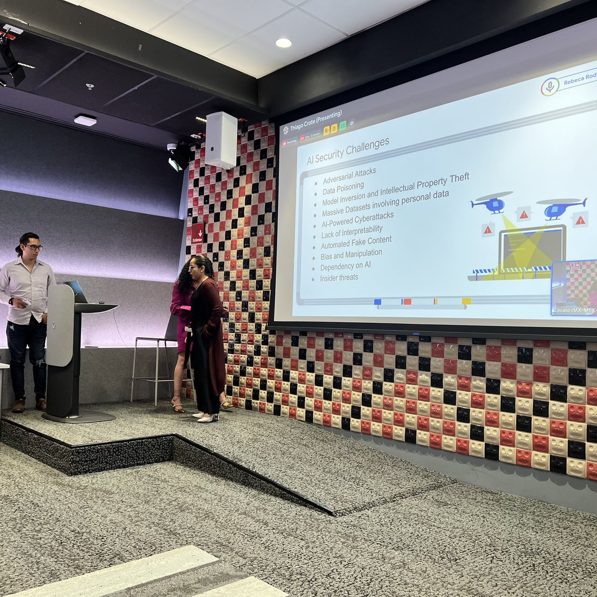 lorenn_bravo's tweet photo. Rebeca Rodríguez nos lleva de Expedición y nos da a conocer los Nuevos Ataques a través de la Ingeniería Social utilizando AI. Campañas peligrosas utilizando #WormAI. https://t.co/bOPV9lmH9s