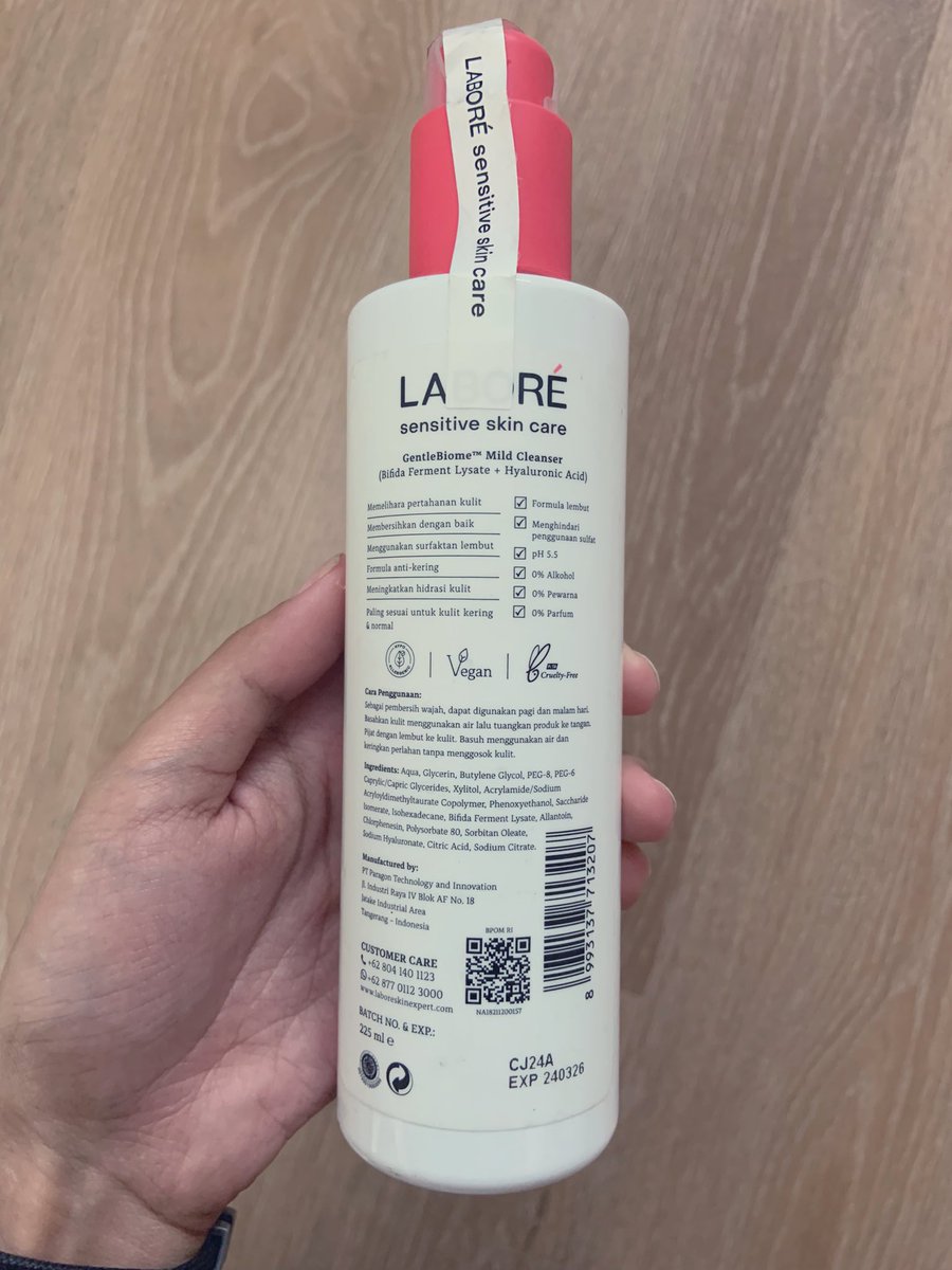 veniacho's tweet photo. Facial Wash 86ribu aku dah datenggggg, expired masih lama

t : Labore cleanser face wash sensitif kulit sensitive skin https://t.co/4cgs7m4RiV