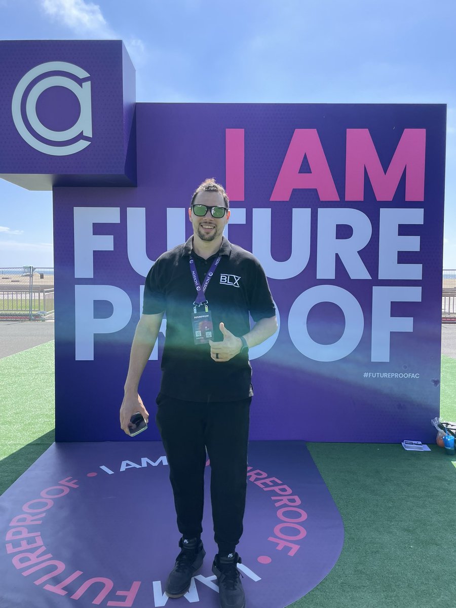 It’s been real #huntingtonbeach !✌🏻Shout out to @MattMiddleton__ and @AdvisorCircle for hosting such an amazing experience @FutureProofAC . This is a must attend for me. Can’t wait ‘til next year!