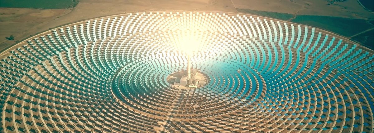 liamemills's tweet photo. Just discovered Concentrated Solar Thermal plants and am obsessed 🌞

They concentrate energy from mirrors, superheating a fluid in the central tower to 500˚C!

More 👇 https://t.co/VTRqYkqK2v