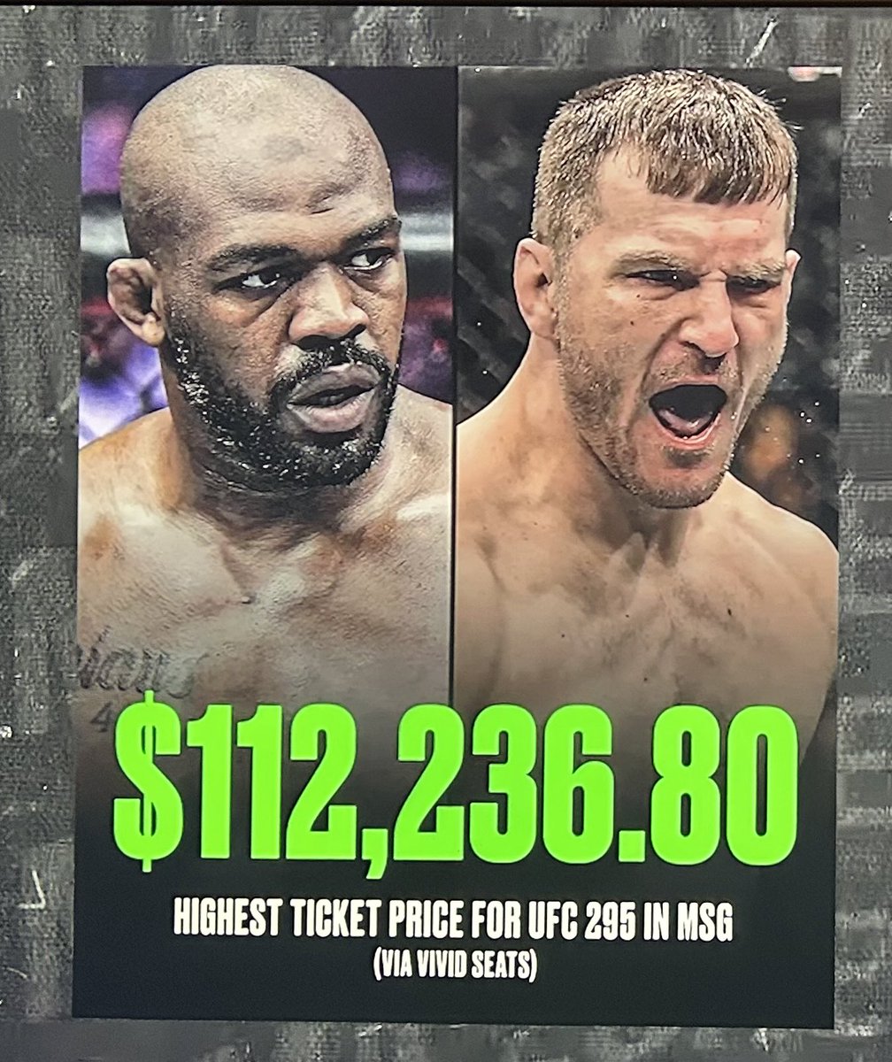 BeardsAndInk's tweet photo. How TF can the UFC justify/defend charging MFs this ticket for ONE SEAT in the arena on this night!
The fans are what MADE the UFC and this is how they repay their loyalty?!
Fuck. This. Noise.🖕🏼😠
#MMATwitter #NumberOneBullshit https://t.co/zqVwQALO00
