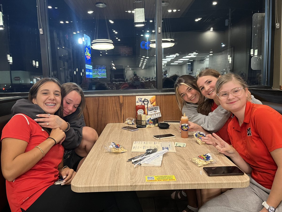 Hanging out late at <a href="/Skyline_Chili/">Skyline Chili</a> after a great SBAAC match!!! #WeAreNR