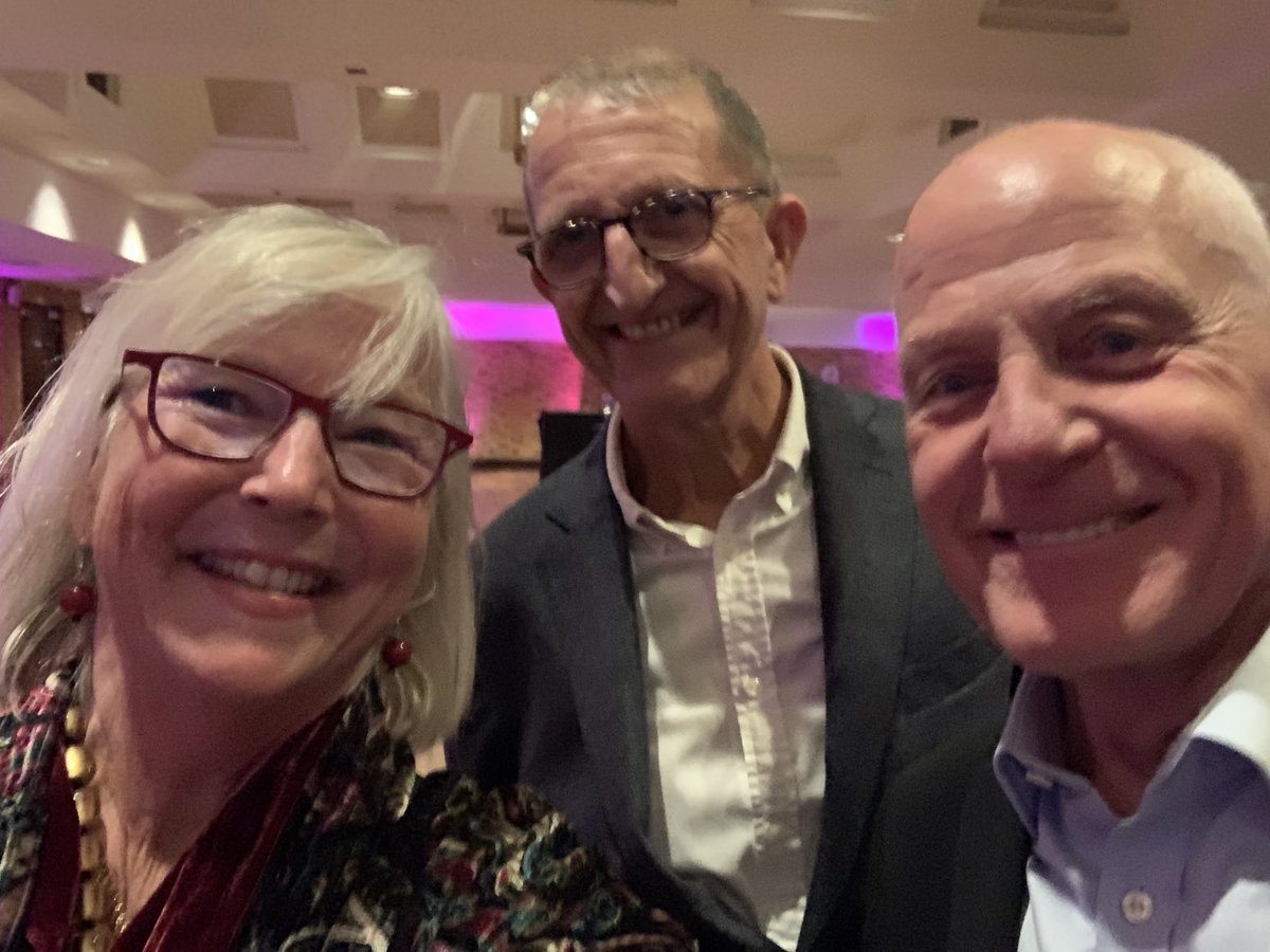 Three former ⁦@stonewalluk⁩ chairs at the Equality Dinner tonight - ⁦@mcashmanCBE⁩, David Isaac and myself. An uplifting evening raising money for their vital work and being reminded of the power of working together to keep making LGBTIQ lives better.