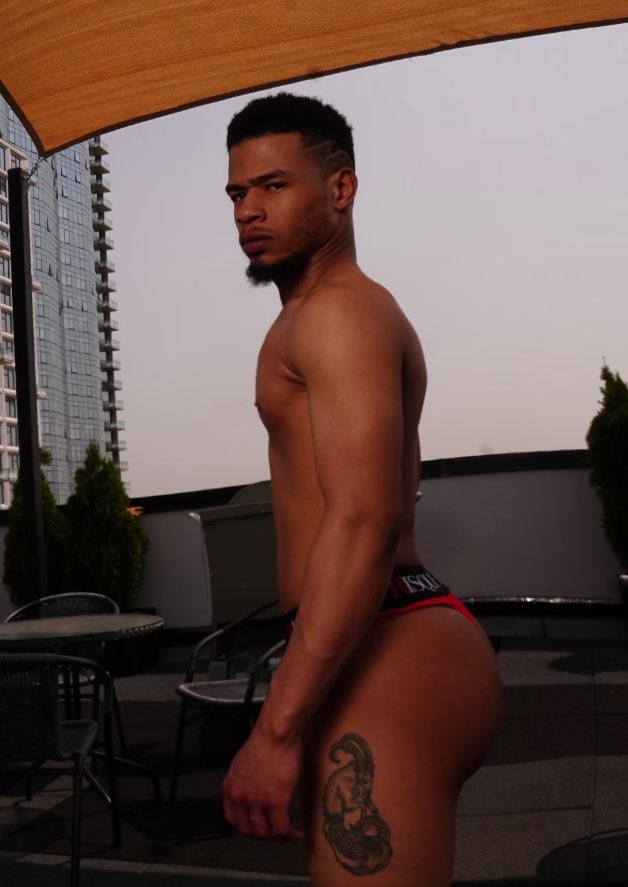 1 pic. #Risque #Ad Obsessed with this thong🥵🥰🩲 @RisqueOnline thong is just amazing and comfy ❣️ Risqué provides you all day comfort and support, you can use my promo code ‼️KEY‼️ on https://t.co/9UHM40I17g and get discounted offer. https://t.co/8pIdn89brw