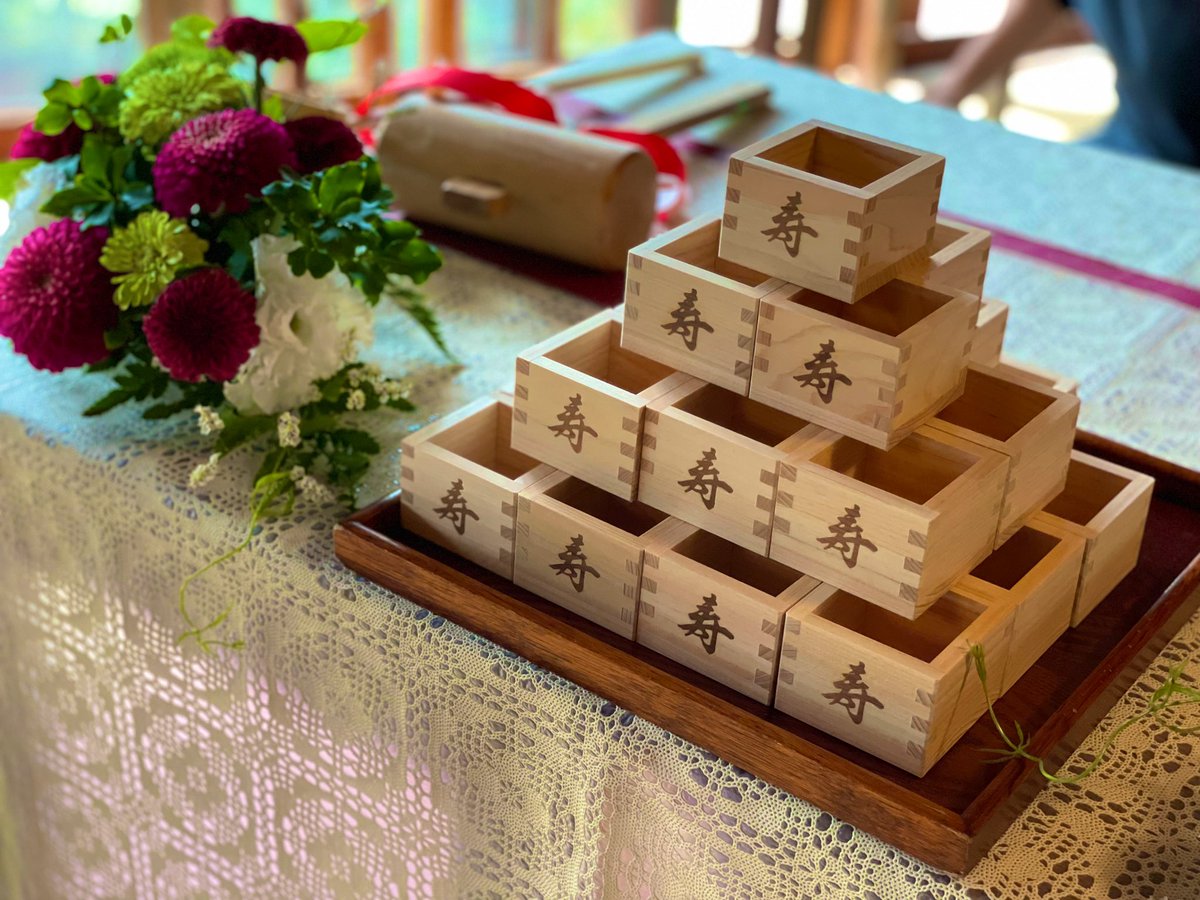 XdKdr's tweet photo. 地元で結婚式挙げてきました！！！
親族だけだったけどとーっても楽しかった💍✨91歳のおばあちゃんも喜んでくれて嬉しかった♡ https://t.co/Xm4bXqFHhJ