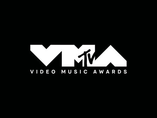 eolorr's tweet photo. Dona do álbum 'JAGUAR II', Victoria Monét diz que tentou um espaço no VMA 2023, mas foi recusada pela premiação. "Disseram à minha equipe que é 'muito cedo na minha história' para essa oportunidade", revelou a cantora, que começou a carreira em 2014. https://t.co/LrlWTX20wi
