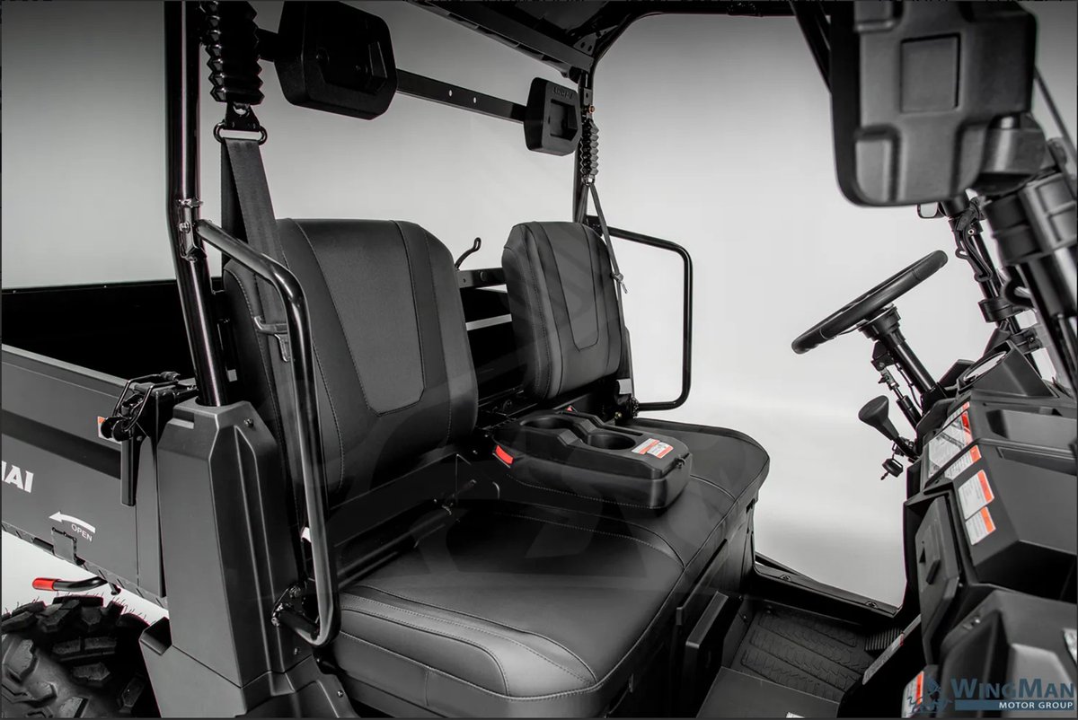 GroupWingman's tweet image. Introducing the Linhai Archon 400 side-by-side. Enjoy the added convenience of cup holders and a phone holder, making your property rides even more enjoyable!

For more information about this vehicle visit wingmanmg.com.au

#wingmanmotorgroup #offroad #utv #aussiefarming