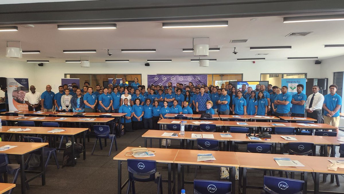 SonjaStTr's tweet image. 📢 The #Pacific youth #anticorruption movement continues to grow stronger + diversify thanks to @FNUFiji  &amp;amp; @youths4integri7 

At today&apos;s Talanoa, over 100 amazing students discussed corruption &amp;amp; their role in proposing creative &amp;amp; innovative ways forward!💪

 #UNPRAC #SDG16