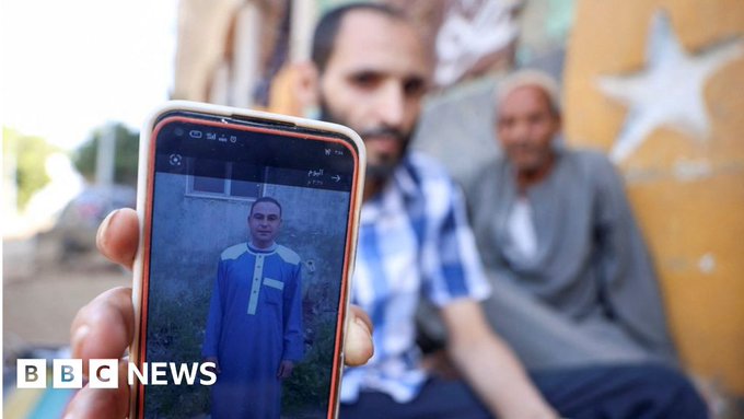 MusaJenom's tweet image. Libya floods: Families' heartbreak as rescuers search for survivors