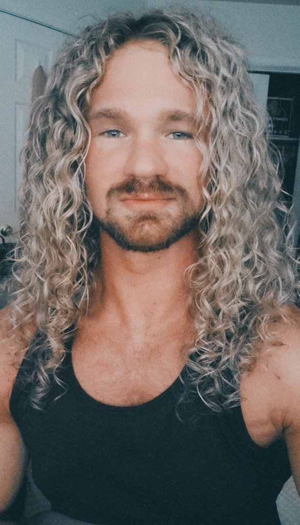 トリストン (@t_young17) on Twitter photo 