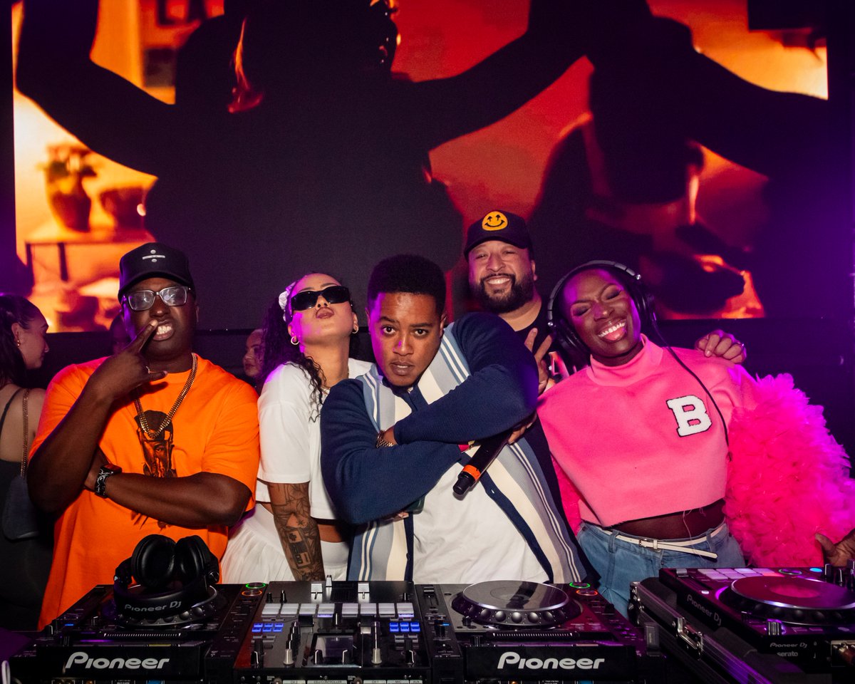 ThisIsJester's tweet image. Just uploaded photos from #ThatSlowJamParty Cuffin Season'23 at thisisjester.com