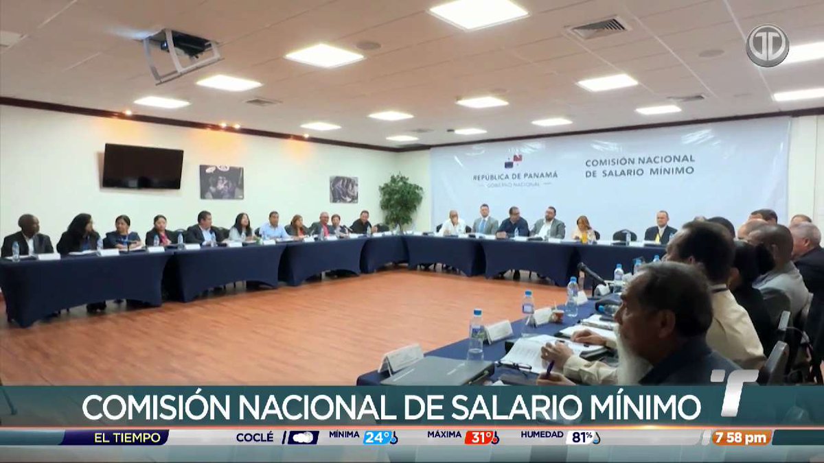 TReporta's tweet photo. La Comisión Nacional de Salario Mínimo sostuvo una tercera reunión. Se abordó el programa de consultas que se llevarán a cabo a nivel nacional, para que gremios y organizaciones presenten sus propuestas. #TReporta https://t.co/nRYCluguVk