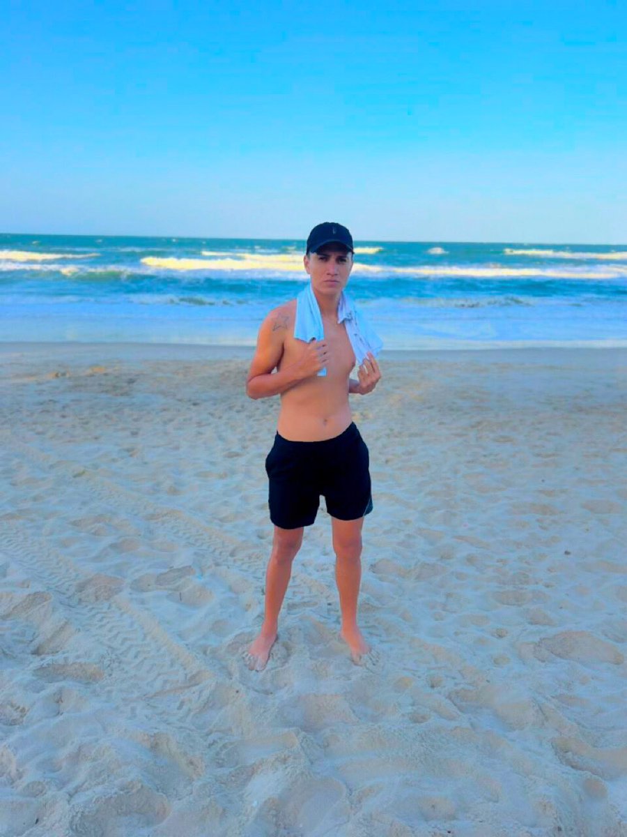 JooAngelborges's tweet photo. 🦊🌊✨ https://t.co/7VPoF6ZgBQ