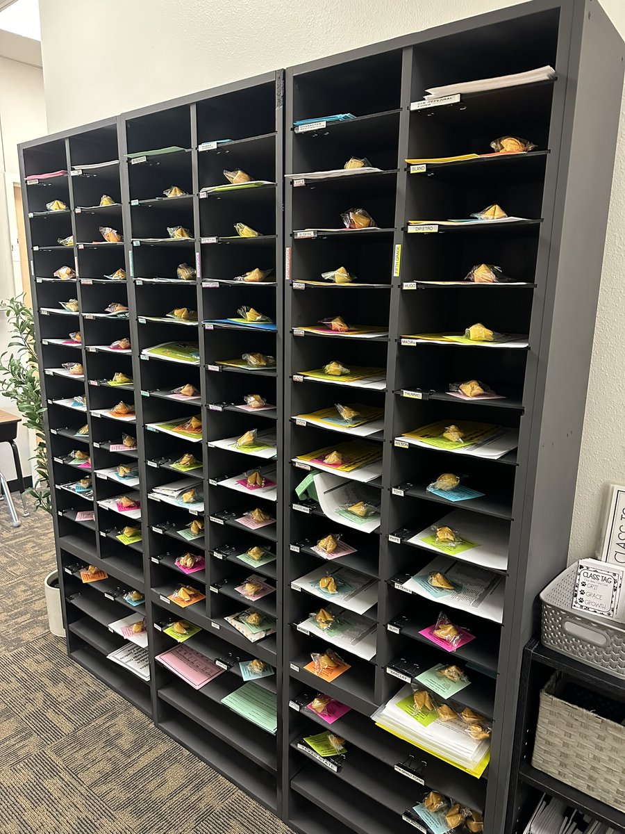 Happy National Fortune Cookie Day!! Feeling very fortunate to work with amazing teachers, staff, and admin at Oak Creek Elementary! #HighPhife