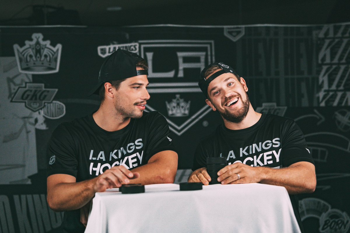 LAKings's tweet photo. THE BOYS ARE BACK 🗣

#GoKingsGo https://t.co/B1UWUz890a