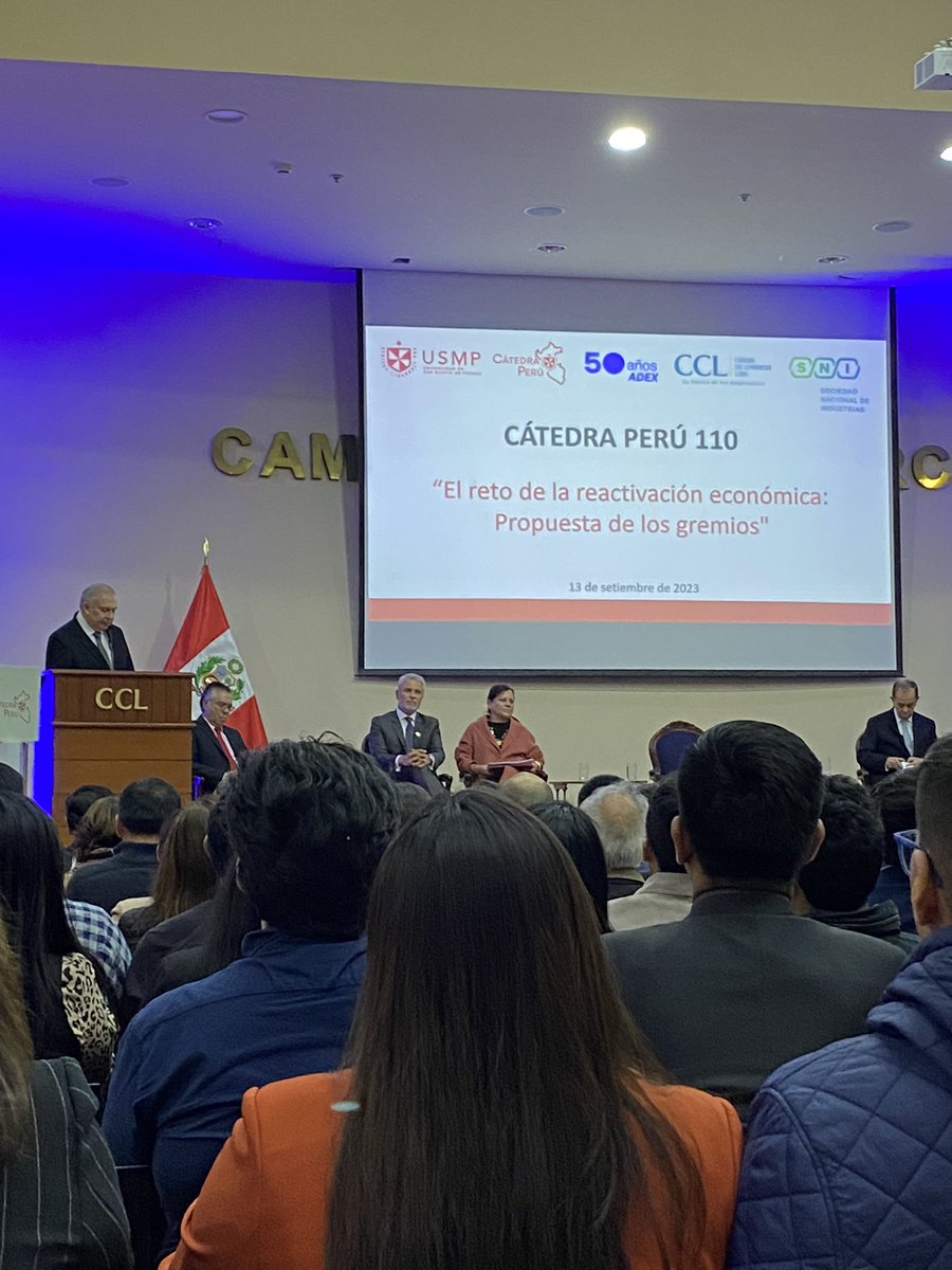 AngpPeru's tweet image. Educación, educación, educación!!! 
Con educación Acceso a oportunidades, aumento de la calidad de vida, mejora la productividad de la persona y del país 🇵🇪 @camaradelima 
Gracias por propiciar la cátedra! La unión de gremios por el bien del Perú