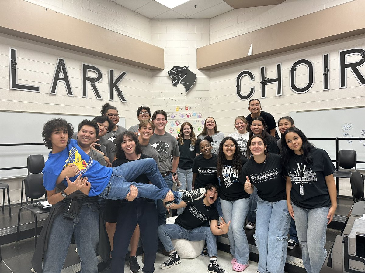 Jazz choir rocked their performance at the PTA Reflections kick-off!