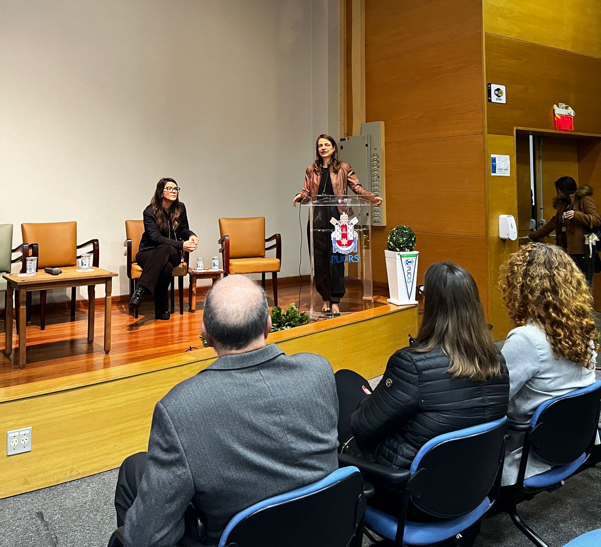 Red_AMNET (@amnetred) on Twitter photo #XXAMNET ¡Estamos felices! 🇧🇷🎉 Nuestro primer día de Conferencia fue maravilloso. Agradecemos a cada uno de nuestros increíbles panelistas y a todos los que nos acompañaron. 💙
<a href="/PUCRS/">PUCRS</a> <a href="/esmedicinamdp/">Carrera de Medicina UNMDP</a> <a href="/FIUMedicine/">FIU Medicine</a>
<a href="/adrianalasino/">Adrián Alasino</a> <a href="/SaludPublicUdeA/">Facultad Nacional de Salud Pública</a> <a href="/DiazPaula/">Paula Diaz</a> <a href="/wilcamo32/">Wilson Cañon Montañez</a> #XXAMNET ¡Estamos felices! 🇧🇷🎉 Nuestro primer día de Conferencia fue maravilloso. Agradecemos a cada uno de nuestros increíbles panelistas y a todos los que nos acompañaron. 💙
<a href="/PUCRS/">PUCRS</a> <a href="/esmedicinamdp/">Carrera de Medicina UNMDP</a> <a href="/FIUMedicine/">FIU Medicine</a>
<a href="/adrianalasino/">Adrián Alasino</a> <a href="/SaludPublicUdeA/">Facultad Nacional de Salud Pública</a> <a href="/DiazPaula/">Paula Diaz</a> <a href="/wilcamo32/">Wilson Cañon Montañez</a>