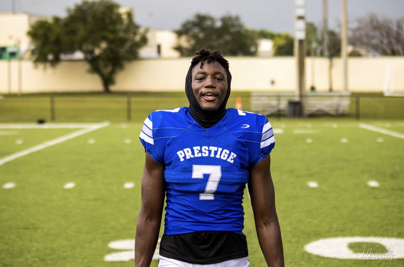 6’4 TE/WR 220 LOOKING FOR A JUCO!🩸