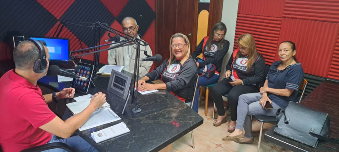 Clabdelbol's tweet photo. Escuchen mañana a la Junta Directiva de CLABDELBOL, en el Programa "Buenos días Capital", por CAPITAL, 99.9 FM, con el periodista Alberto (Beto) NESSI, a partir de las 08:00 AM. https://t.co/pVW5CQVjlN