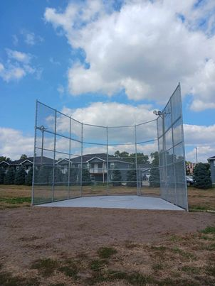 UNK_Track_Field's tweet photo. We're not quite done with it yet, but our throwers are making their new practice facility feel like home! #PTBAL #lopeshow https://t.co/t7P4ZBUdwE