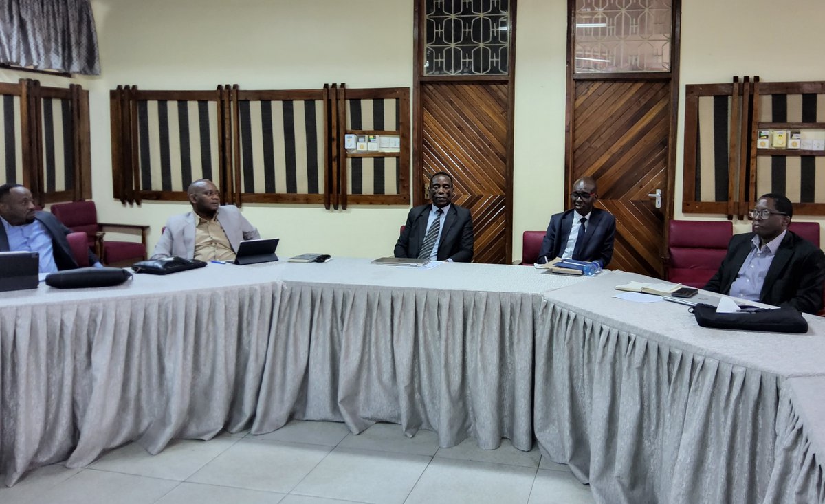 Acting VC MUHAS, Prof A. Kamuhabwa akutana na ED MNH, Prof M. Janabi; ED MOI, Prof A. Makubi; ED JKCI, Dr. P. Kisenge na ED ORCI, Dr. J. Mwaiselage kujadili mipango ya kuimarisha ushirikiano katika mafunzo, tafiti na huduma za afya baina ya Chuo na hospitali hizo. 

12/09/2023
