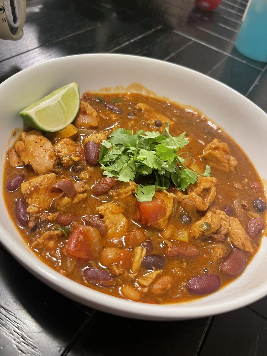 Chorizo chicken chili 🌶️
(made by yours truly)