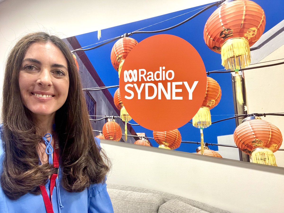 This year, I have been the chance to chat to ⁦⁦@joshzepps⁩ semi regularly on a range of nutrition topics on NSW afternoons #abcsydney 🎤 It has been unexpected, and an absolute joy. After taking the interviews from the office, today was my first time in the studio!