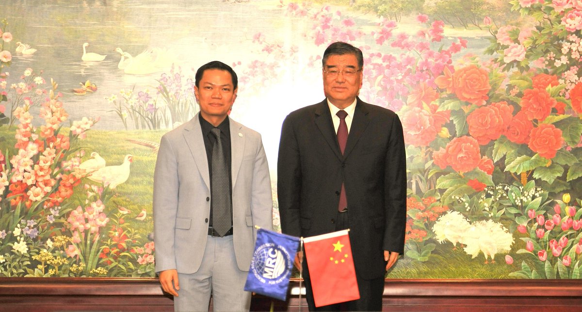 CEO @AKittikhoun and China's Vice Minister of Water Resources Tian Xuebin discussed enhancing MRC-China ties by strengthening Lancang-Mekong cooperation. They aim to share operational data, link information sharing platforms, and establish joint institutional linkages.