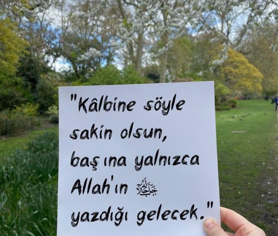 "Allah seni yaralı yerinden çiçeklendirecek sabret"...