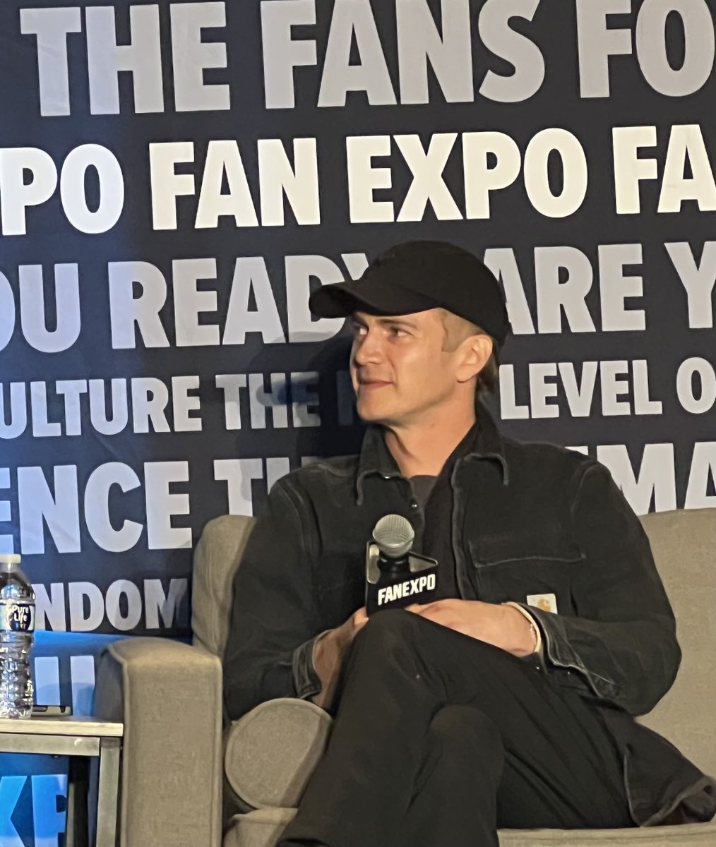 y2jacinta's tweet photo. Hayden Christensen very much relaxing while knowing he filmed his new Anakin scenes for Ahsoka just being a casual man even though he knows the food that was just cooked https://t.co/WvuRjNQYza