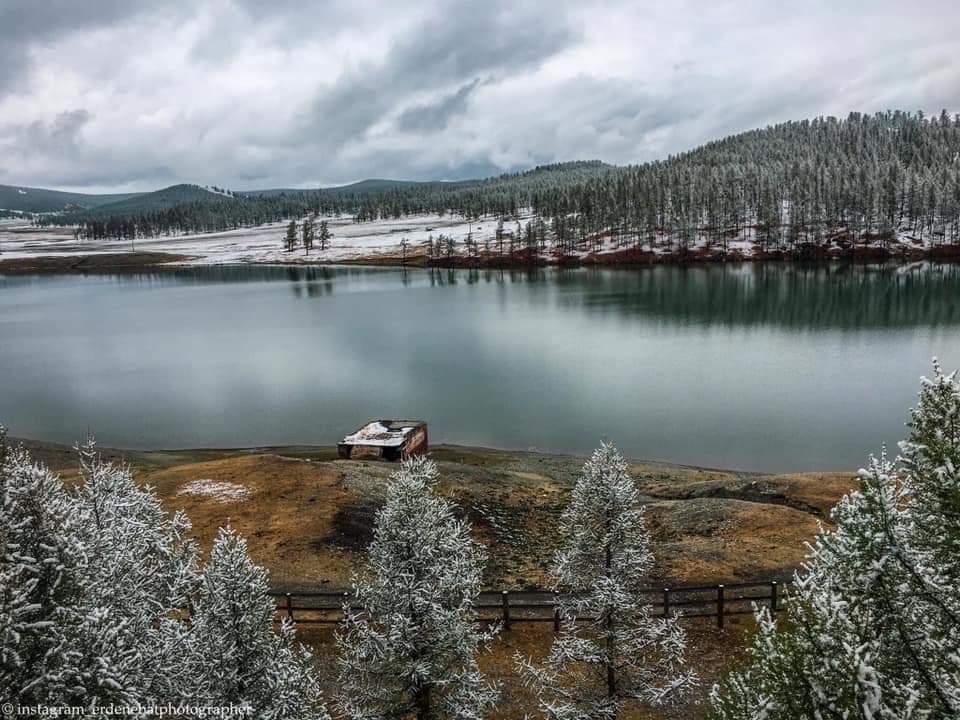 📍ИРГЭДИЙН АНХААРАЛД
 Цаг агаарын нөхцөл байдлыг харгалзан болзошгүй осол, эндэгдэл гарахаас урьдчилан сэргийлэх зорилгоор Хөвсгөл нуурт усан замын тээврийн хөвөлтийн улирлыг 2023 оны 9 дүгээр сарын 15-ны өдрөөр дуусгавар болгож байна.

МОНГОЛ УЛСЫН ДАЛАЙН ЗАХИРГАА