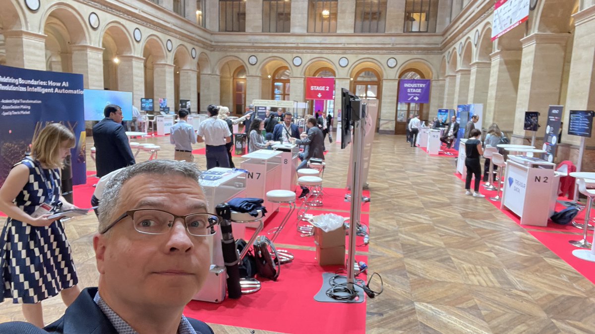 EthanPierse's tweet image. Gm ☕ 
(gm is web3 that means &quot;Hey, what&apos;s up, friends?&quot;...get with it kids ;)

After so many years, it is still always a pleasure to be the main stage MC for @Artefact_Global&apos;s AI for Finance at the stunning Palais Brongniart in Paris. 

#AIforFinance @LaPlaceFintech