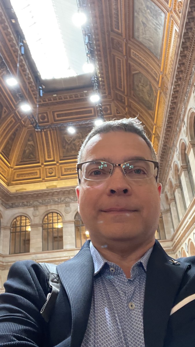 EthanPierse's tweet image. Gm ☕ 
(gm is web3 that means &quot;Hey, what&apos;s up, friends?&quot;...get with it kids ;)

After so many years, it is still always a pleasure to be the main stage MC for @Artefact_Global&apos;s AI for Finance at the stunning Palais Brongniart in Paris. 

#AIforFinance @LaPlaceFintech