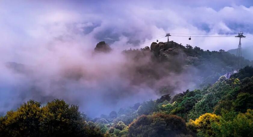 BeautyJiangxi's tweet photo. #BeautifulJiangxi: 😌🍃Savor a moment of Zen as you relax your mind in the breathtaking autumn scenery in Lingshan Mountain.

#GlobalStudentsTravelToJiangxi 
#Jiangxi #江西 https://t.co/Z31yLilVSi