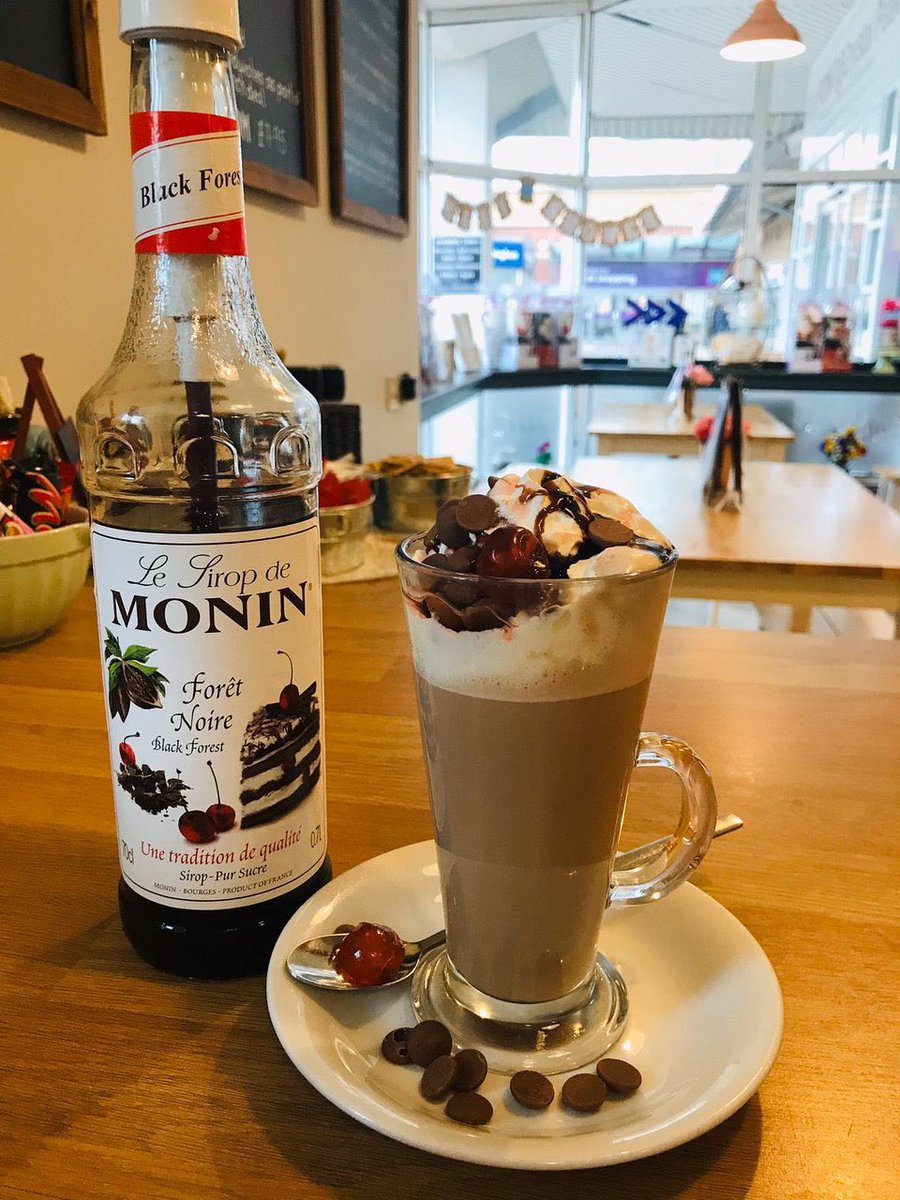 at_LilysatEden's tweet photo. Winter warmers are back on the menu ❤️ Black Forest hot chocolate is a definite to try along with pumpkin spice 🍁 latte & cinnamon spice latte 🍁 #illy #illycaffe #Christmas #independentbusiness #Urmston https://t.co/z96TW4zumm
