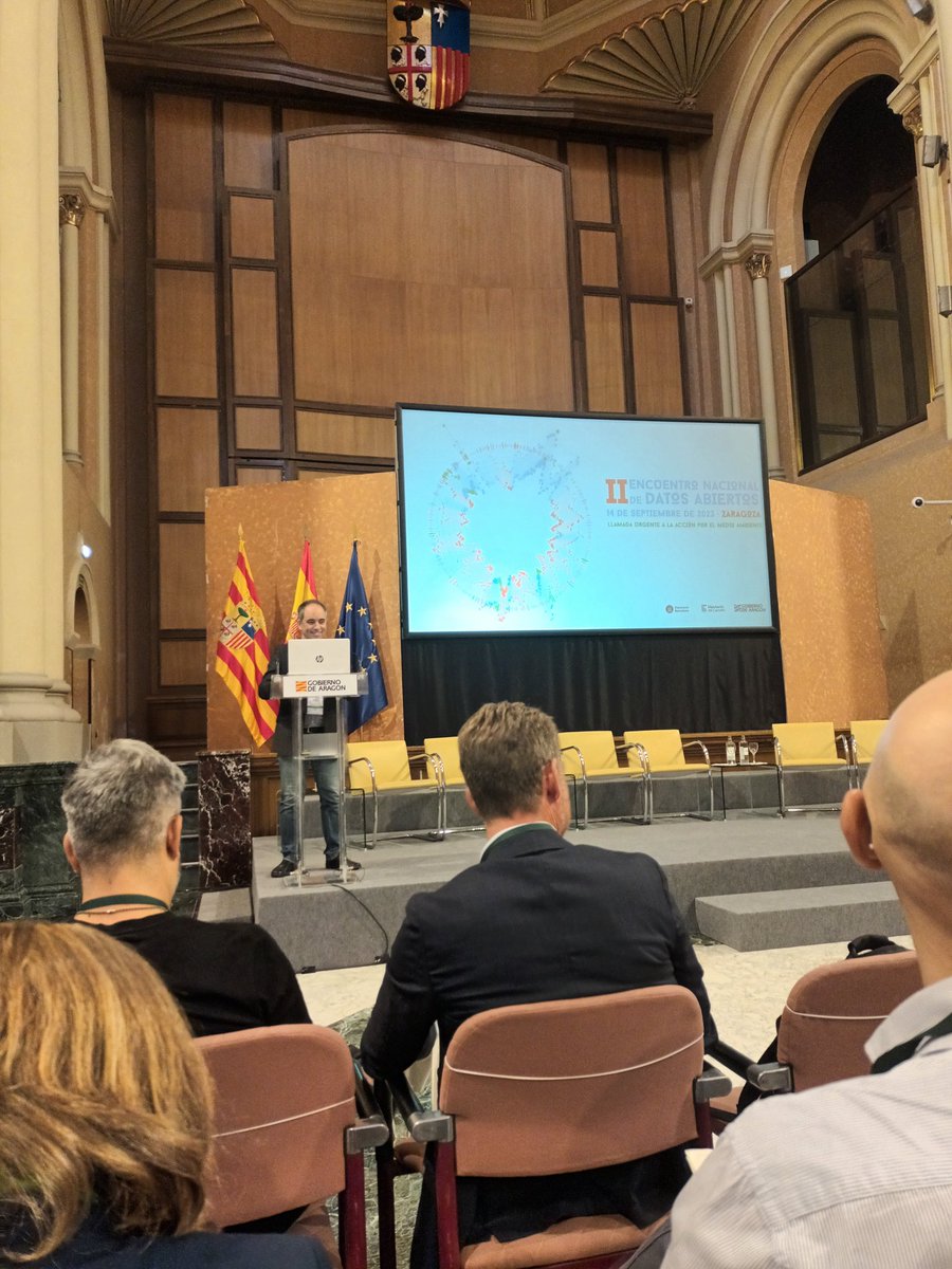 Marc Garriga <a href="/mgarrigap/">Marc Garriga Portolà</a> dona inici al 2o encuentro de datos abiertos en Zaragoza, centrat en DDOO i medi ambient