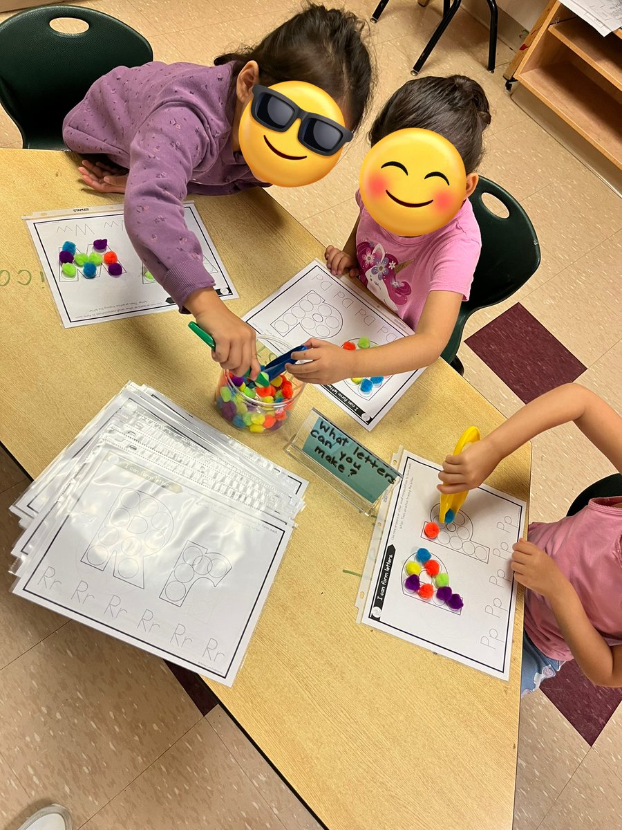 MsEllisM's tweet photo. My new crew is so much fun! Excited for what this year will bring 🫶🏼 https://t.co/Om8z43uBh9