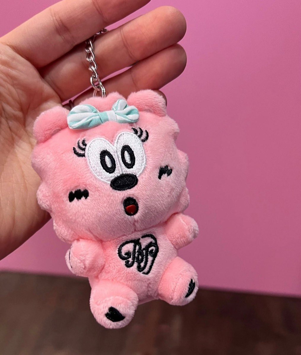 BLACKPINK verdy コラボ アイテム 韓国限定 popup Amazon.co.jp: ブラックピンク verdy コラボ 缶バッジ 韓国限定