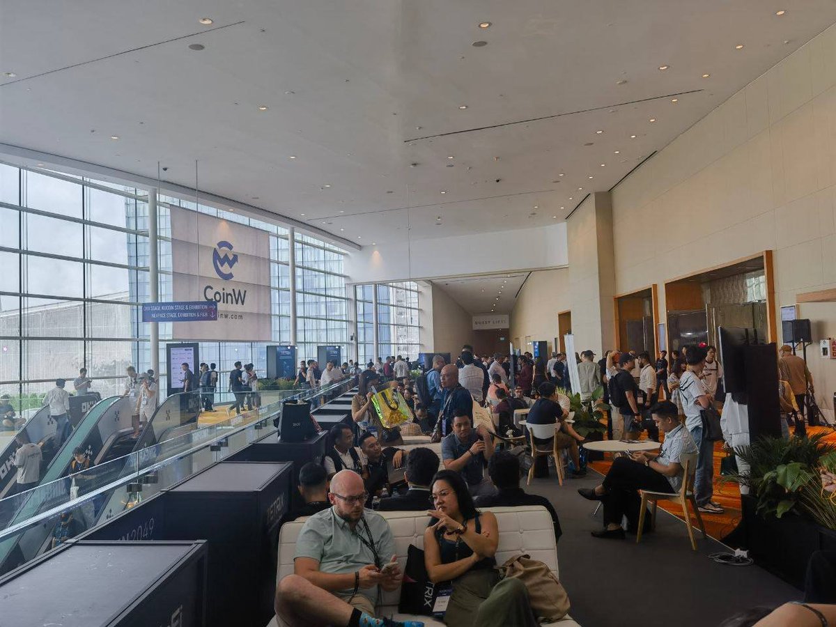 Throwback 13 Sep #token2049

🎉Exciting  and learning meet up with everyone
🤝Sponsor of the day <a href="/CoinWOfficial/">CoinW</a> <a href="/okx/">OKX</a> <a href="/deepcoin_news/">Deepcoin News</a>