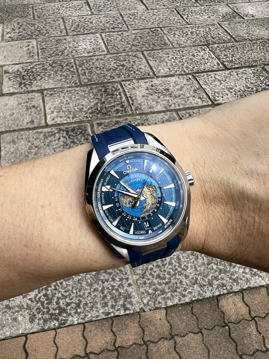 VbkVhq2ifuU4LEt's tweet image. いつまでも暑いなぁ
TLに流れてくるレザーストラップの⌚️を羨ましく眺めながら、まだしばらくはラバーとメッシュ、たまにNATOで過ごしそうです。
あ、おはようございます。

#SeamasterAquaTerra #WorldTimer #OMEGA