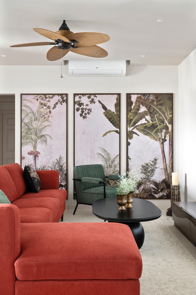 elledecorindia's tweet photo. #EDHomes Studio Ipsa sculpts a haven in #Bangalore with nature-inspired aesthetics
#elledecor #elledecorindia #hometour #tropicaldesign #bangalorehome #interiordesign #architecture #studioipsa #natureinspired https://t.co/ZwPCX2LbND