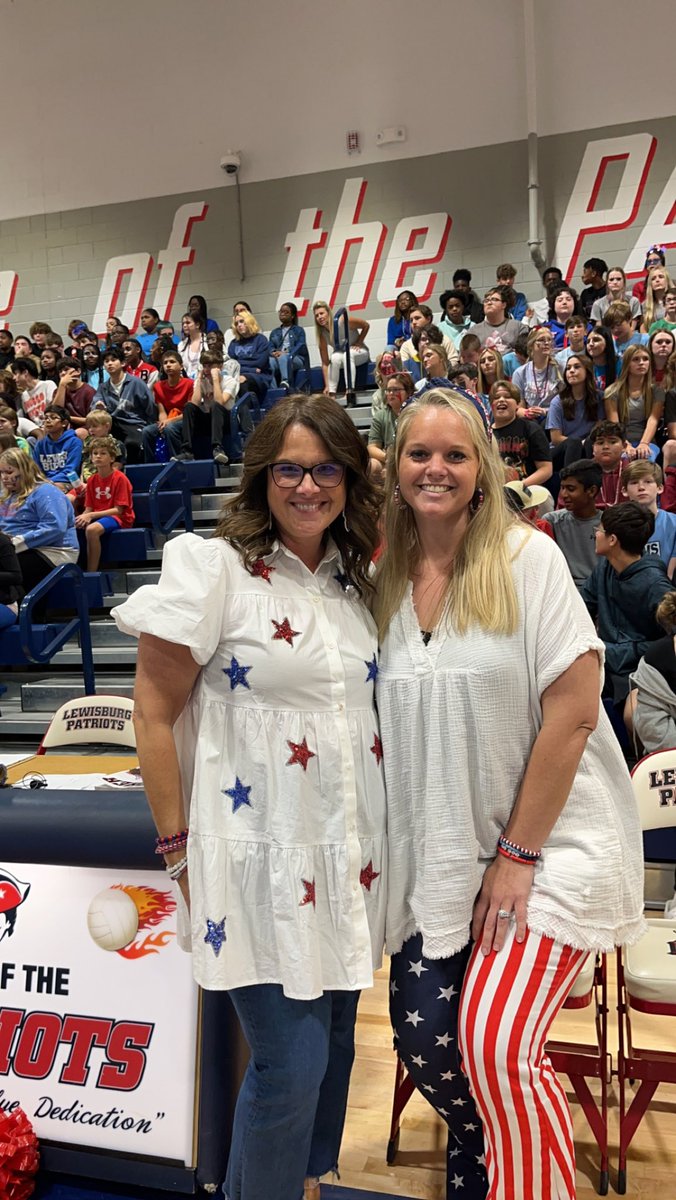 Mrs. Taylor tweet media