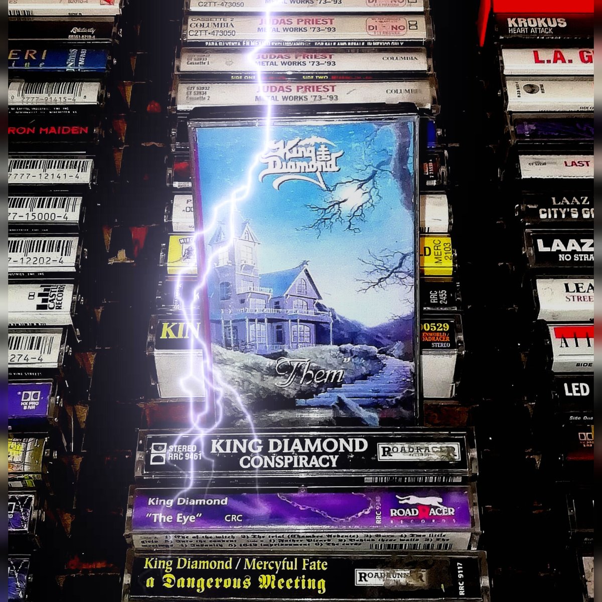 gilvaldez76's tweet photo. 18 de Julio de 1988 (Europa),
13 de Septiembre de 1988 (USA).
#KingDiamond lanzó su tercer álbum "Them". Es el primer álbum que presenta al guitarrista Pete Blakk y al bajista Hal Patino.
#WelcomeHome
#InvisibleGuests
#Tea
#MothersGettingWeaker
#Them https://t.co/6ImWwBpEuv