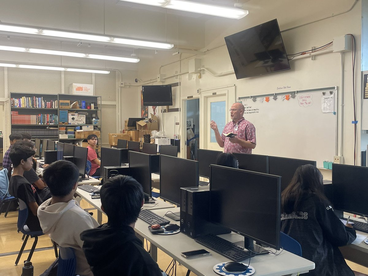 Engineering 2 students had a special client today…  <a href="/PearlCityHS/">Pearl City High School</a> principal, Mr. Halfmann! In need of a custom project, Mr. Halfmann turned to our Engineering students for a design and build. We’re excited to see how everything turns out!