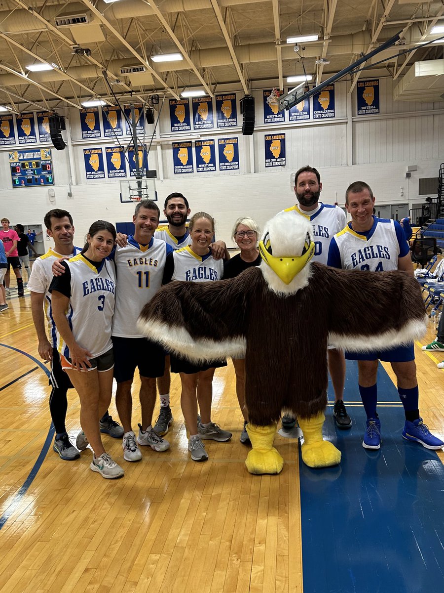 A wonderful night filled with school spirit! Congratulations to our Staff team who won in our Teachers vs. Student Showdown! Thank you to everyone who came and supported us today! <a href="/SandburgHS/">Carl Sandburg H.S.</a> <a href="/DSmithCSHS/">Derrick Smith</a> <a href="/Sandburg_fanz/">Sandburg SuperfanZ</a>