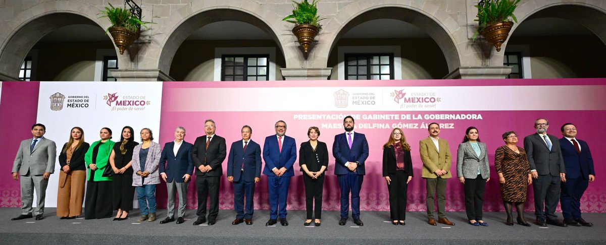higinio_mtz's tweet photo. Durante décadas soñé y luché por estar presente el día en que la transición llegara a nuestro estado. Hoy se consolidan mis esfuerzos y mis anhelos.

Gracias a la maestra @delfinagomeza por su confianza, con mucho gusto participaré en la Administración Pública Mexiquense como Jefe de Gabinete y Asuntos Especiales del #EstadoDeMéxico.