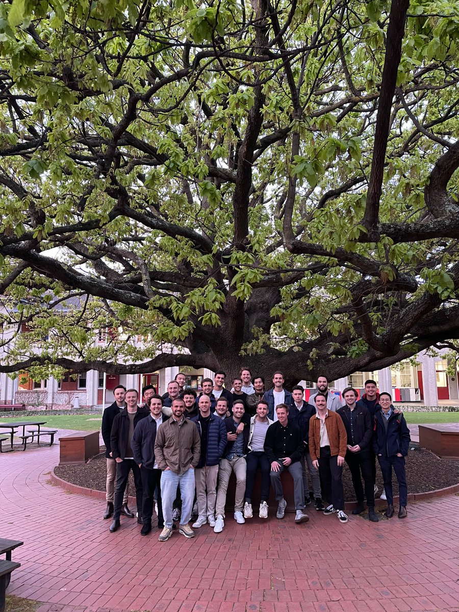 OBGS1908's tweet photo. On a very cold Friday night it was a lovely surprise to see so many Class of 2013 boys for the school tour preceding their reunion. They showed a keen interest in all that has changed at BGS over the last 10 years. #positivemasculinity #reunion #tonners https://t.co/L1Ot6afRvO