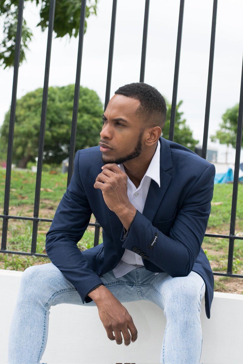 LMPhotographyJA's tweet image. Yes, I do photograph men also #Classicman #blueJacket #TeamLMPhoto #BookLMPhoto